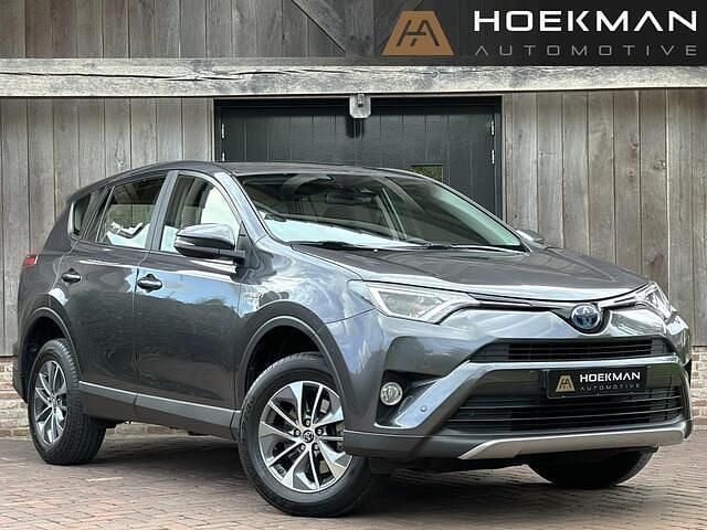 Grijs Gebruikt 2017 Toyota RAV4 SUV | € 21.950 (Eerlijke prijs) - Afbeelding 1/4