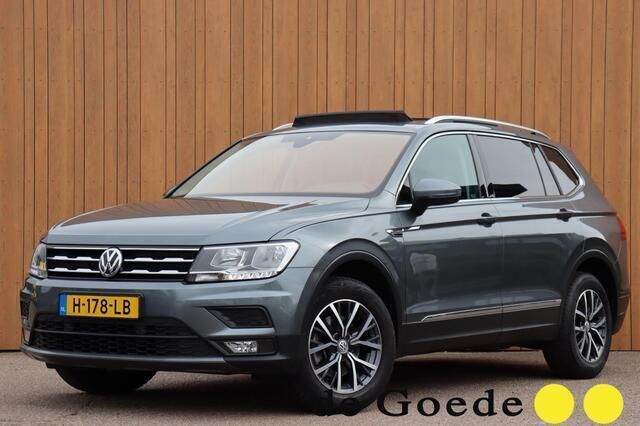 Grijs Gebruikt 2020 VW Tiguan Allspace Comfortline SUV | € 25.940 (Goede deal) - Afbeelding 1/4