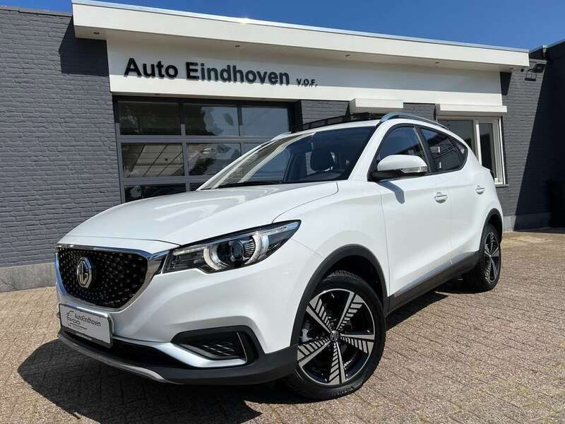 Wit Gebruikt 2019 MG ZS Luxury Sedan | € 16.995 (Iets duurder) - Afbeelding 1/4