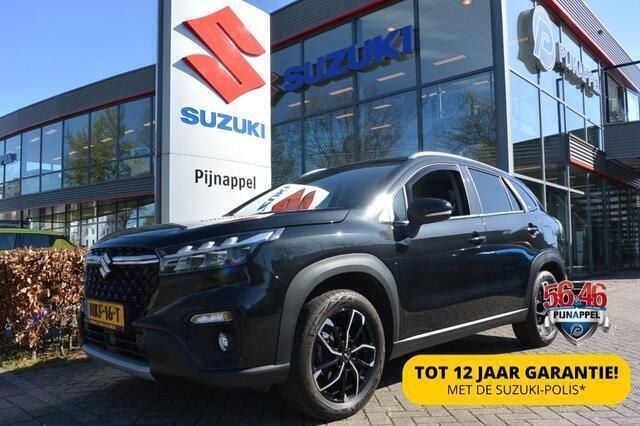 Zwart, metallic lak Gebruikt 2022 Suzuki SX4 S-Cross SUV | € 32.950 - Afbeelding 1/4