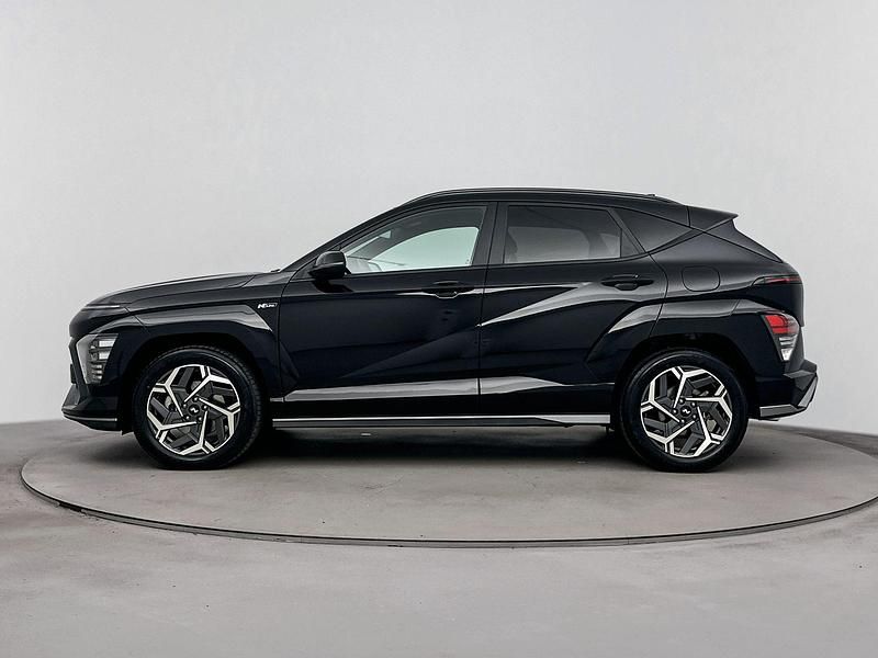 Occasion Hyundai Kona N Line 141 PK (103 kW) 2024 Abyss black metallic (a2b) SUV