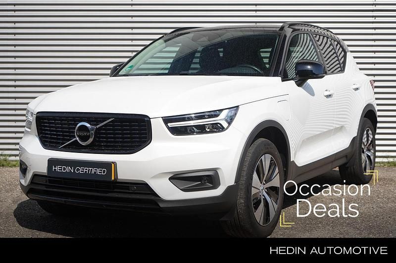 Wit Occasion 2021 Volvo XC40 R-Design SUV | € 33.995 (Iets duurder) - Afbeelding 1/4