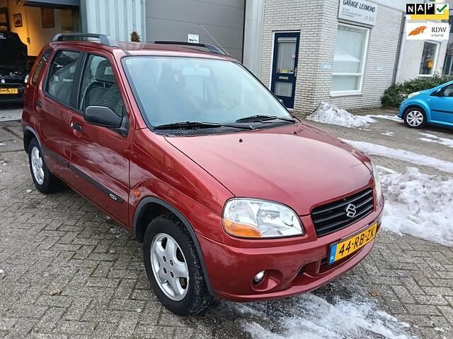 Occasion Suzuki Ignis 83 PK (61 kW) 2005 Rood Hatchback