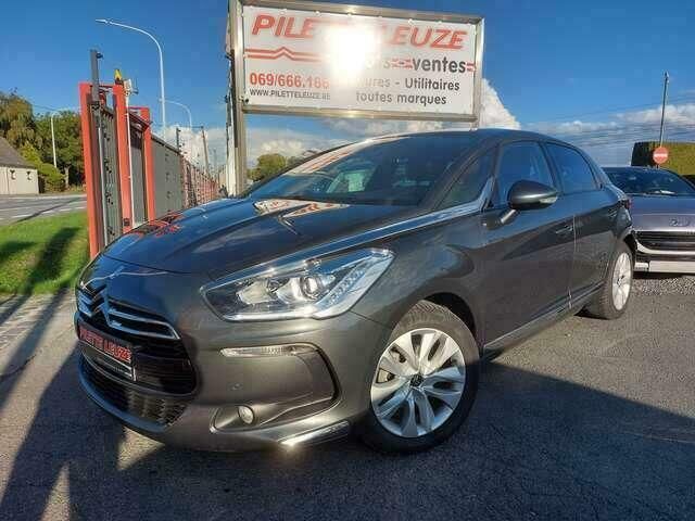 Grijs Gebruikt 2014 Citroën DS5 So Chic Hatchback | € 14.990 - Afbeelding 1/4