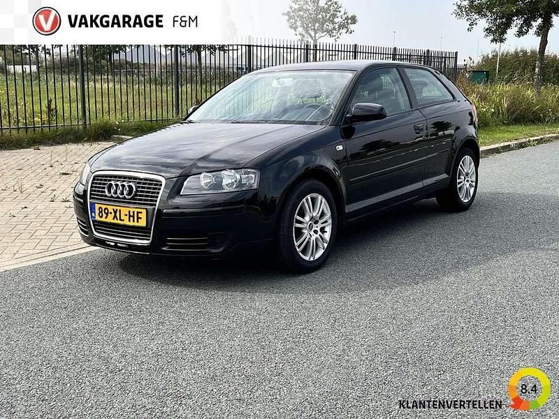 Zwart Gebruikt 2007 Audi A3 Attraction Hatchback | € 2.950 (Iets duurder) - Afbeelding 1/4