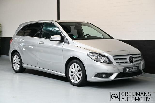 Occasion Mercedes B180 Ambition 123 PK (90 kW) 2014 Grijs, metallic lak MPV