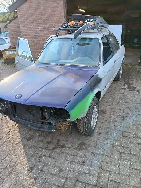 Gebruikt 1985 BMW 318 | € 2.300 - Afbeelding 1/4