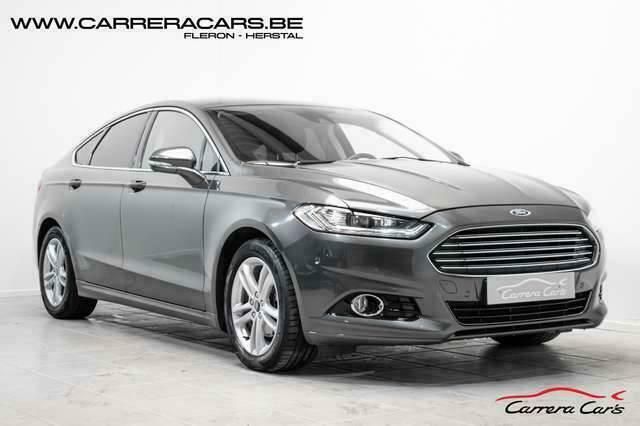 Grijs Gebruikt 2015 Ford Mondeo Titanium Sedan | € 16.990 - Afbeelding 1/4