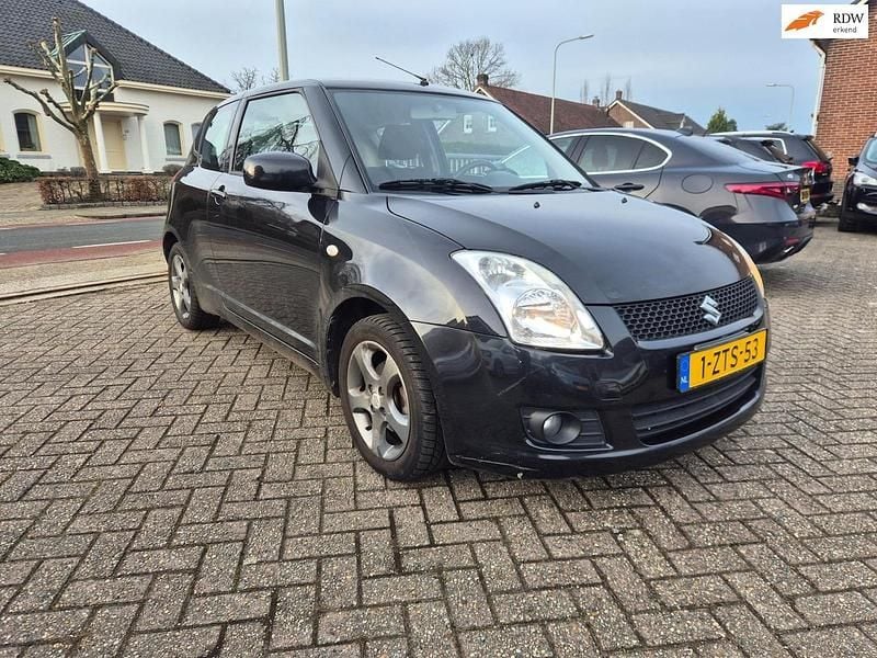 Zwart Occasion 2008 Suzuki Swift Comfort Hatchback | € 900 (Super prijs) - Afbeelding 1/4