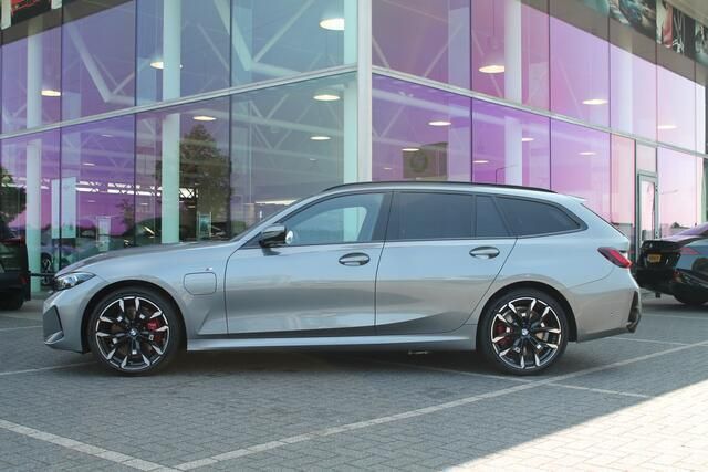 Occasion BMW 330 M Sport 291 PK (214 kW) 2024 Grijs Stationwagen