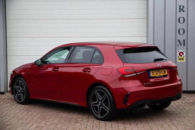 Occasion Mercedes A250 AMG 160 PK (117 kW) 2021 Rood Hatchback
