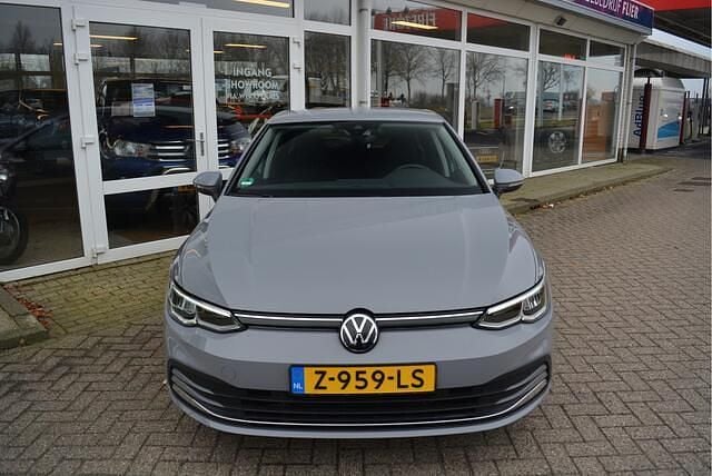 Occasion VW Golf VIII Move 150 PK (110 kW) 2023 Grijs Hatchback
