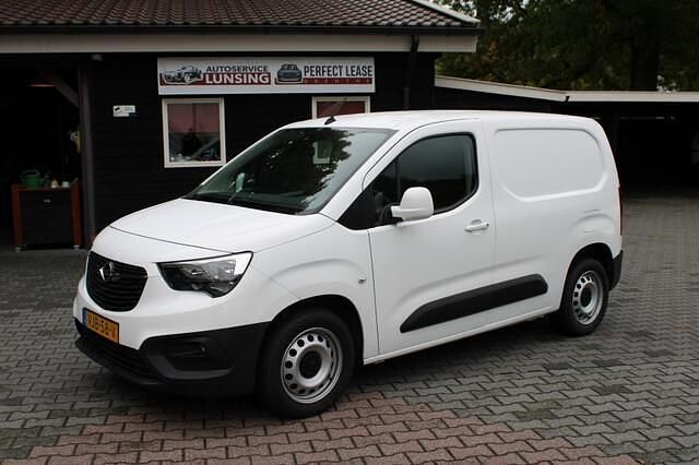 Wit Gebruikt 2021 Opel Combo Edition MPV | € 14.950 (Eerlijke prijs) - Afbeelding 1/4