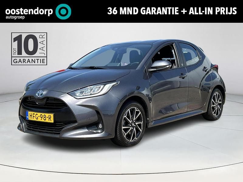 Grijs Gebruikt 2023 Toyota Yaris Hybrid Hatchback | € 22.950 (Eerlijke prijs) - Afbeelding 1/4
