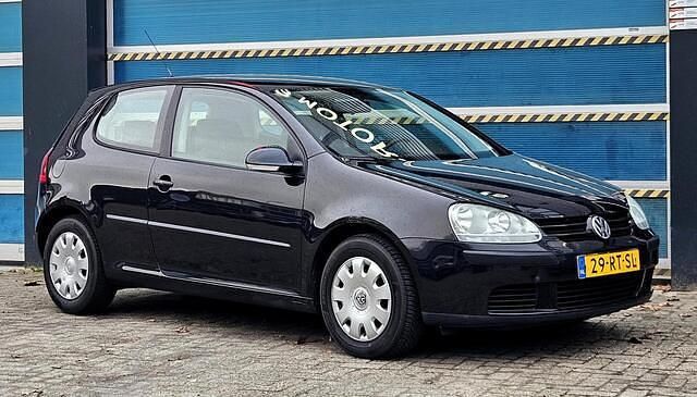 Occasion VW Golf V Trendline 102 PK (75 kW) 2005 Zwart Hatchback
