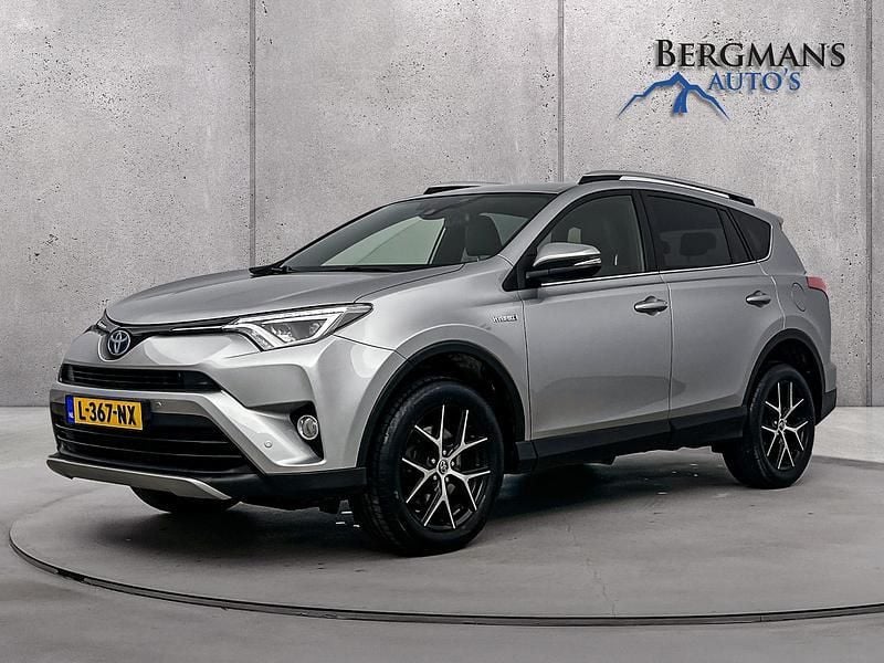 Grijs Gebruikt 2017 Toyota RAV4 Hybrid Style SUV | € 21.400 (Iets duurder) - Afbeelding 1/4