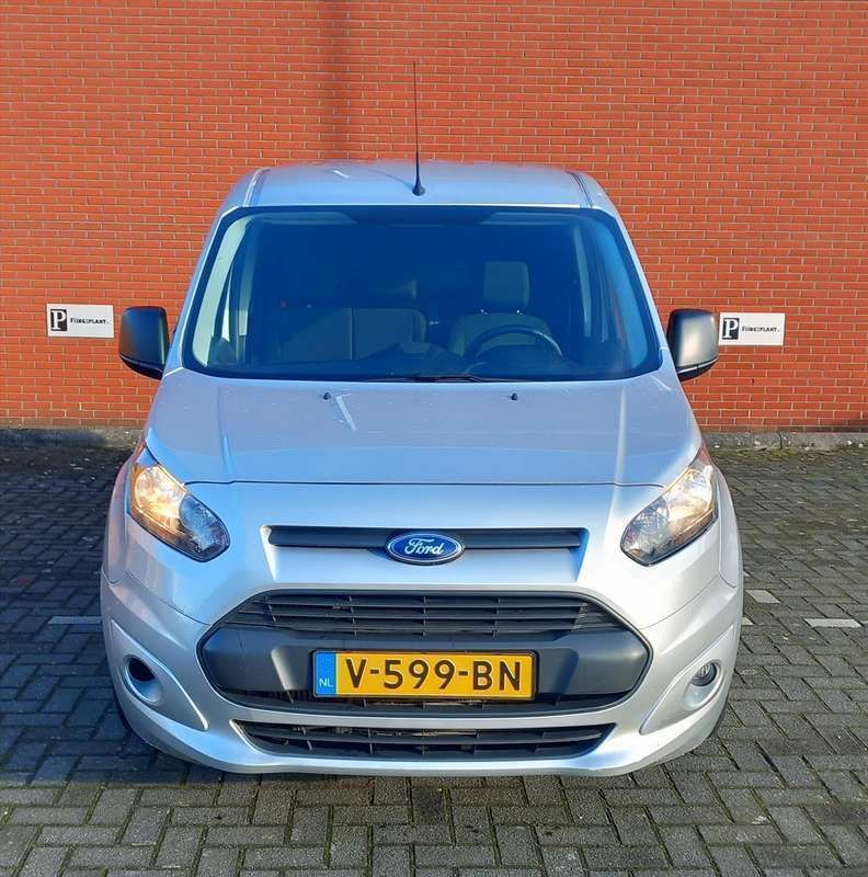 Zilver Gebruikt 2016 Ford Transit Trend Van | € 8.750 (Eerlijke prijs) - Afbeelding 1/4