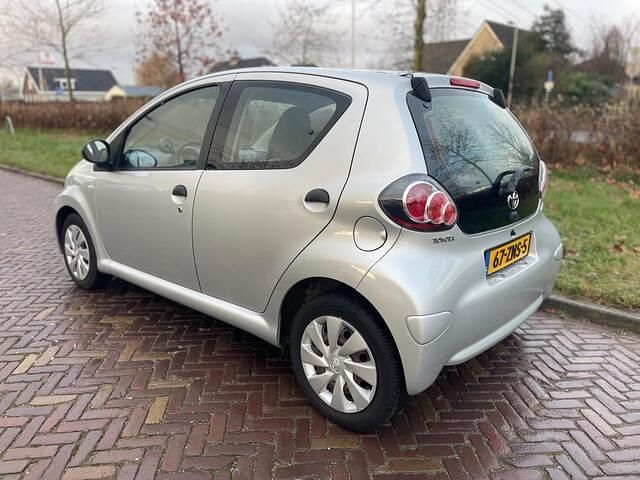 Occasion Toyota Aygo Comfort 68 PK (50 kW) 2013 Grijs Hatchback