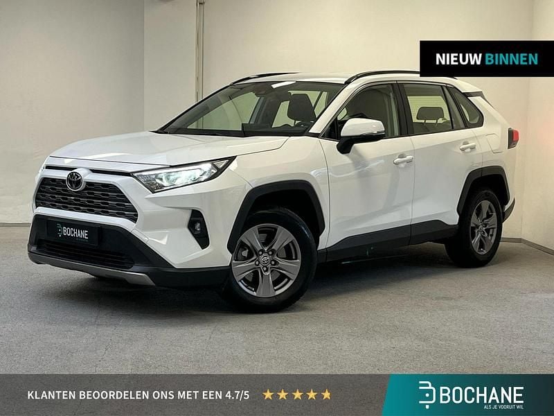 Wit Occasion 2022 Toyota RAV4 Business Edition SUV | € 27.695 (Goede deal) - Afbeelding 1/4