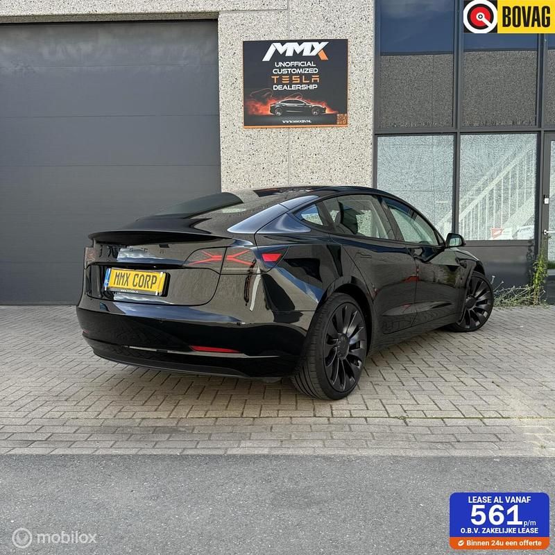 Zwart Gebruikt 2022 Tesla Model 3 Performance Sedan | € 34.999 (Eerlijke prijs) - Afbeelding 1/4