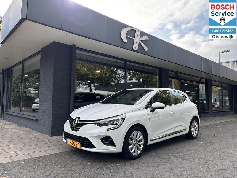Wit Gebruikt 2022 Renault Clio V Intens Hatchback | € 12.885 (Goede deal) - Afbeelding 1/4