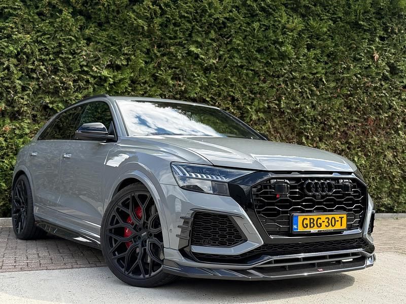 Grijs Gebruikt 2023 Audi RS Q8 S-Line SUV | € 179.890 - Afbeelding 1/4