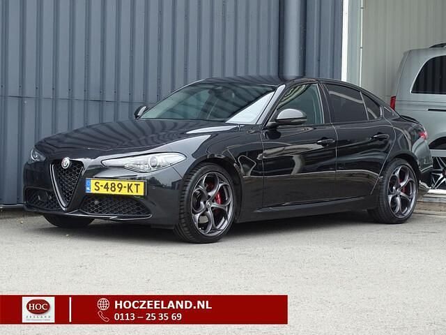 Sedan Gebruikt 2019 Alfa Romeo Giulia Tech Edition Sedan | € 27.945 (Eerlijke prijs) - Afbeelding 1/4