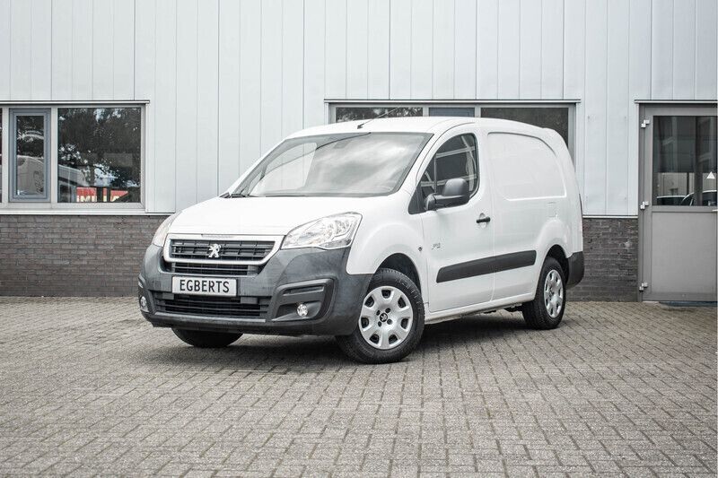Wit Gebruikt 2017 Peugeot Partner MPV | € 8.750 (Duur) - Afbeelding 1/4