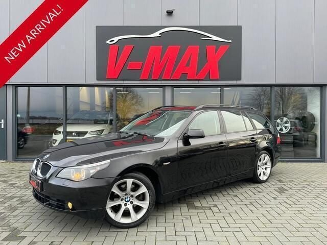 Zwart Gebruikt 2004 BMW 525 Executive Stationwagen | € 3.999 (Eerlijke prijs) - Afbeelding 1/4