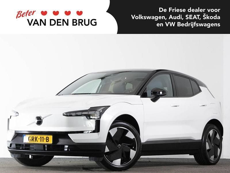 Wit Gebruikt 2024 Volvo EX30 Plus SUV | € 33.545 (Eerlijke prijs) - Afbeelding 1/4