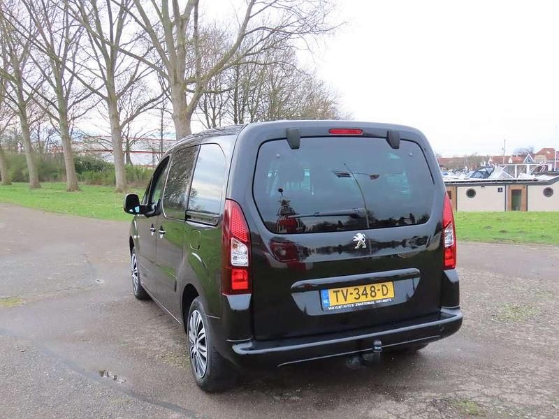 Occasion Peugeot Partner Tepee Active 110 PK (80 kW) 2018 Zwart MPV