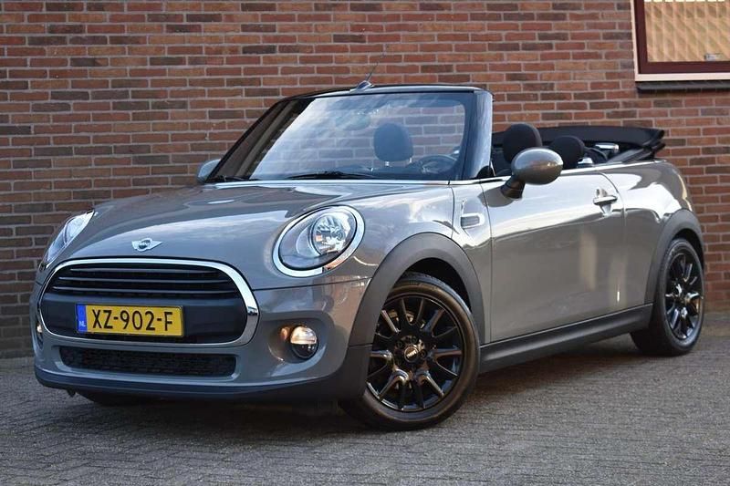Occasion Mini One Cabriolet Business 102 PK (75 kW) 2017 Grijs Cabriolet