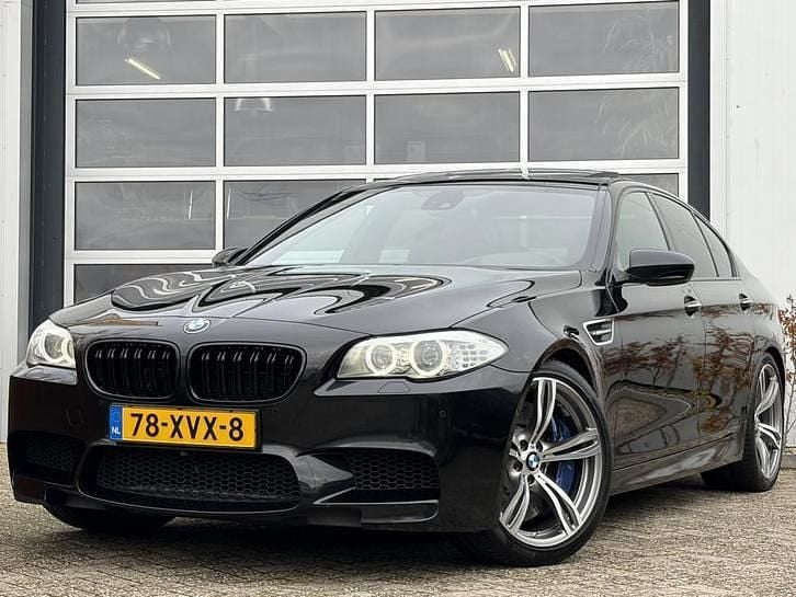 Zwart Gebruikt 2012 BMW M5 Comfort Edition Sedan | € 27.950 - Afbeelding 1/4