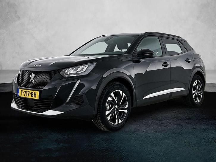 Zwart Occasion 2023 Peugeot e-2008 Allure SUV | € 22.603 (Eerlijke prijs) - Afbeelding 1/3