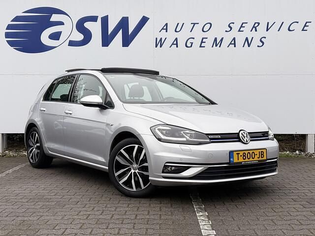 Occasion VW Golf VII Highline 131 PK (96 kW) 2019 Grijs (metallic) Hatchback