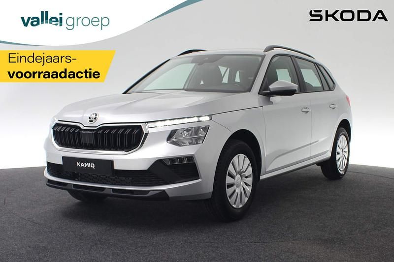 Grijs Nieuw 2025 Skoda Kamiq Essence SUV | € 27.990 (Super prijs) - Afbeelding 1/4