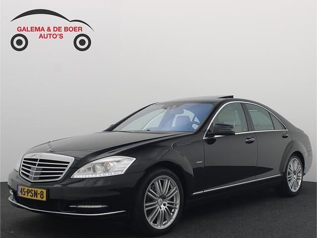 Zwart (metallic) Gebruikt 2010 Mercedes S350 Prestige Sedan | € 24.888 - Afbeelding 1/4