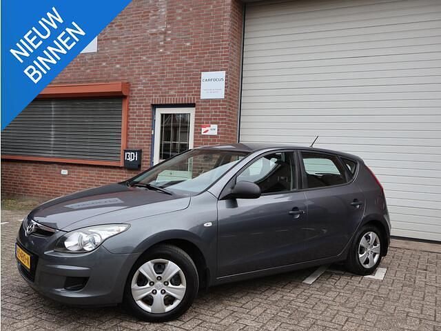 Grijs Occasion 2009 Hyundai i30 Active Hatchback | € 2.499 (Eerlijke prijs) - Afbeelding 1/4