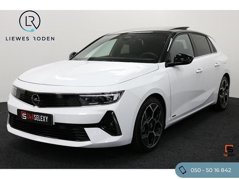 Wit Nieuw 2025 Opel Astra Ultimate Hatchback | € 36.950 (Super prijs) - Afbeelding 1/4