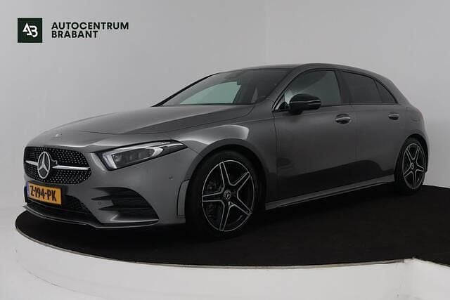 Grijs Gebruikt 2019 Mercedes A220 Premium Plus Hatchback | € 24.445 (Super prijs) - Afbeelding 1/4