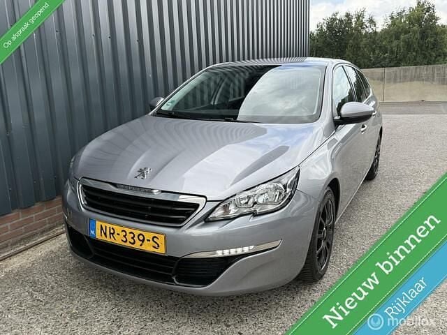 Grijs Gebruikt 2017 Peugeot 308 Stationwagen | € 7.699 (Eerlijke prijs) - Afbeelding 1/4