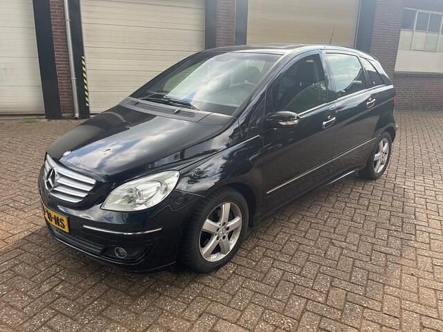 Zwart Gebruikt 2006 Mercedes B200 MPV | € 2.750 (Super prijs) - Afbeelding 1/4