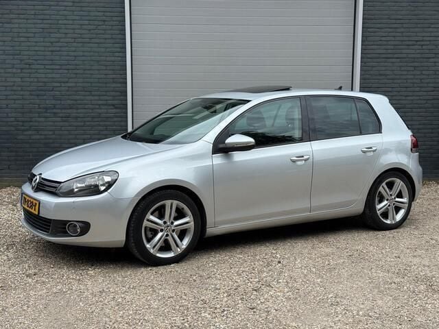 Grijs Gebruikt 2009 VW Golf VI Highline Hatchback | € 5.500 (Eerlijke prijs) - Afbeelding 1/4