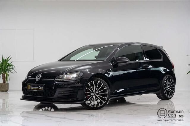 Zwart Gebruikt 2016 VW Golf VII Sedan | € 18.900 - Afbeelding 1/4