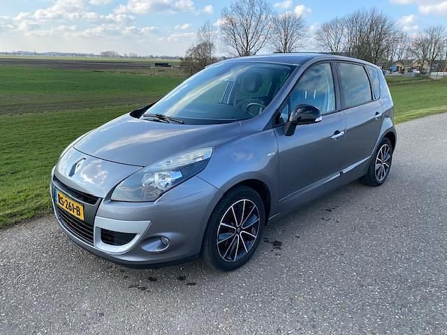 Occasion Renault Scénic III Privilege 131 PK (96 kW) 2011 Grijs MPV