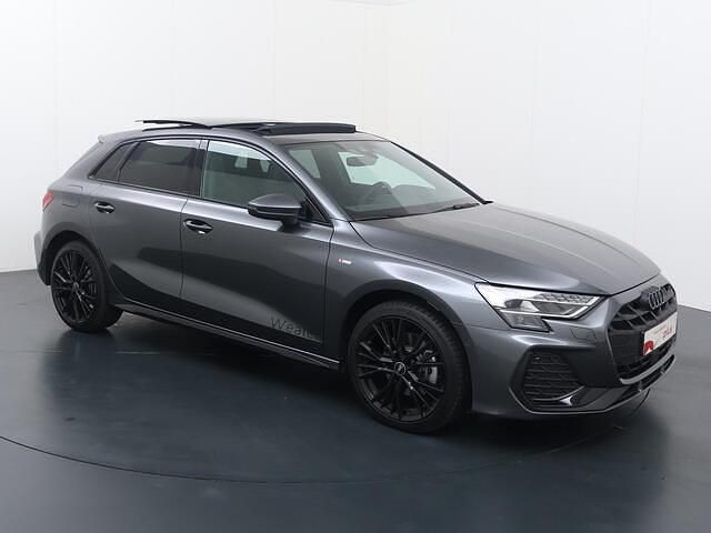 Occasion Audi A3 Sportback 204 PK (150 kW) 2025 Grijs Hatchback