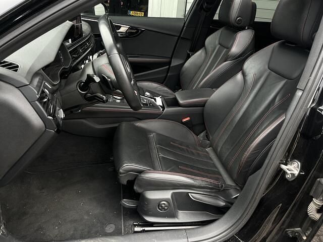 Occasion Audi A4 Black Edition 190 PK (139 kW) 2018 Zwart Stationwagen