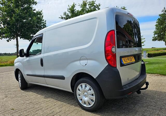 Occasion Opel Combo 95 PK (69 kW) 2014 Grijs MPV