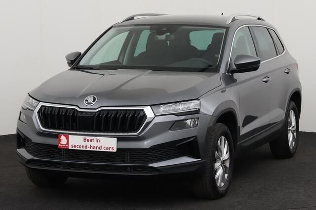 Grijs Gebruikt 2024 Skoda Karoq Ambition SUV | € 29.495 (Super prijs) - Afbeelding 1/4