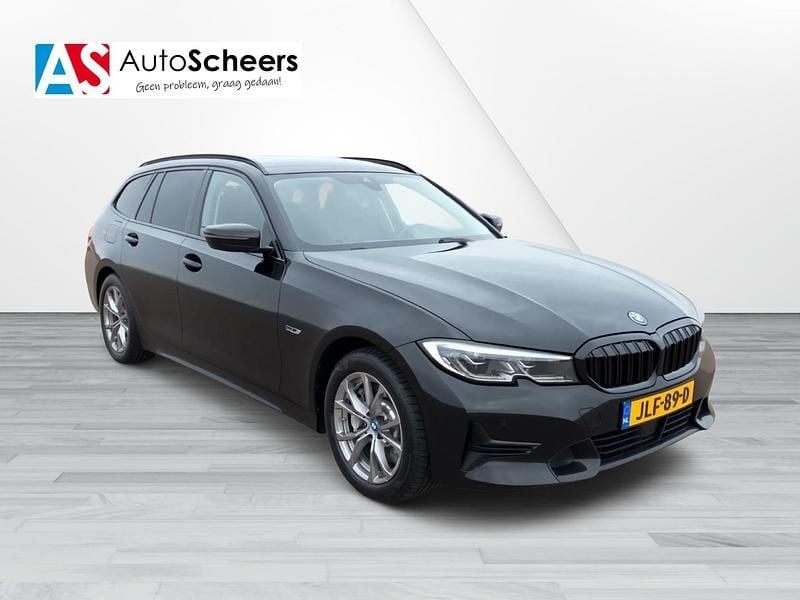 Occasion BMW 330 184 PK (135 kW) 2022 Zwart Stationwagen